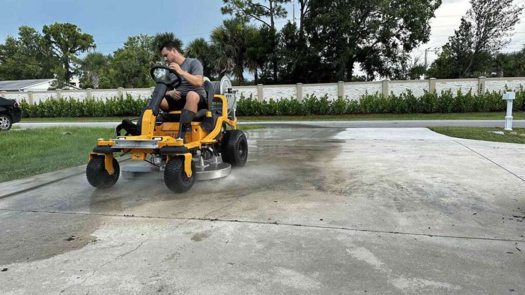 Driveway pressure washing Port St Lucie