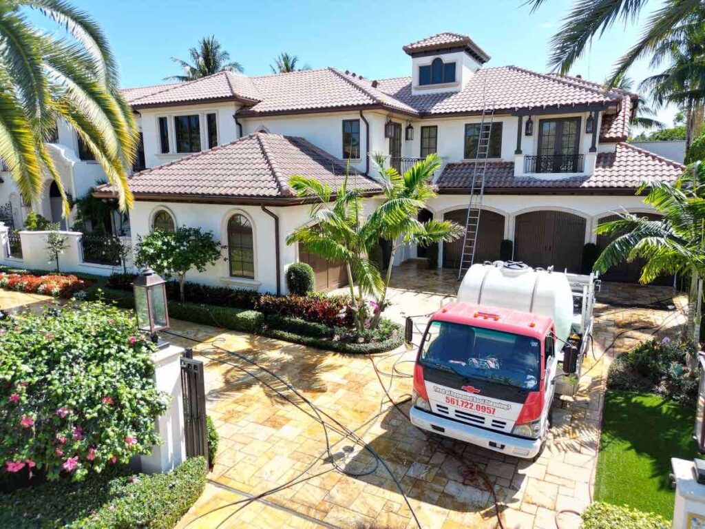 low pressure roof cleaning