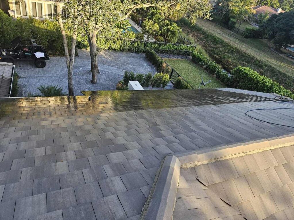 Roof maintenance and Roof Cleaning West Palm Beach